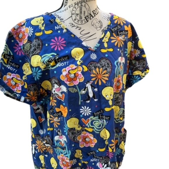 Looney Tune Scrub top - Picture 2 of 3